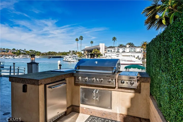 45 Linda Isle, Newport Beach, California 92660