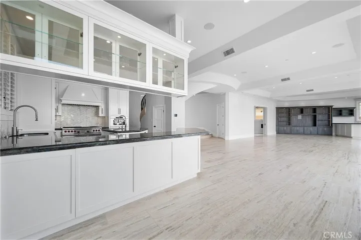 45 Linda Isle, Newport Beach, California 92660
