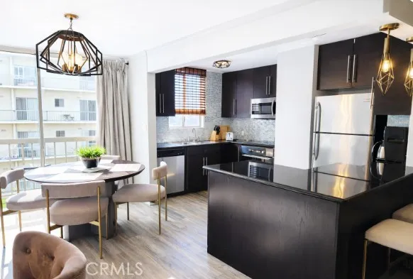 Kitchen+Dining Area