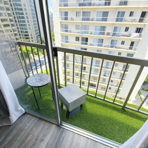 Balcony1