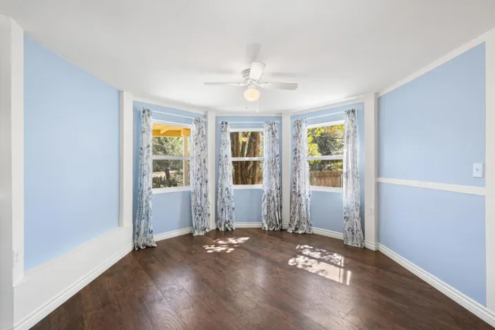 021_78670cryerdr31_325