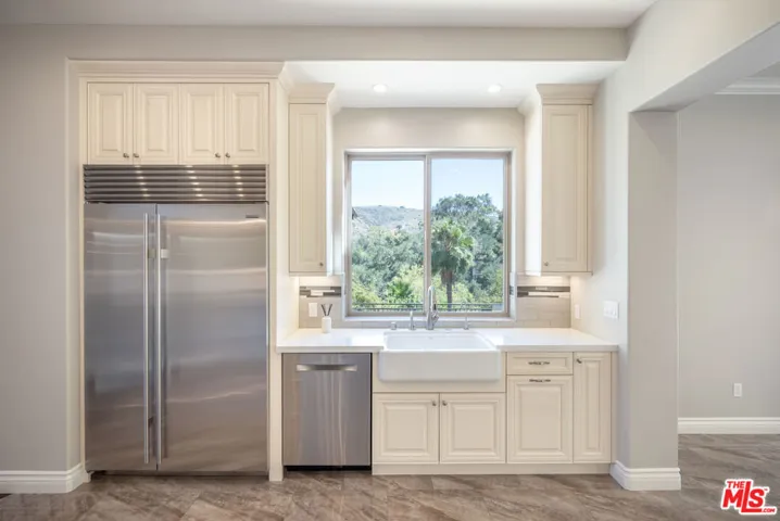 47 Buckskin Road, Bell Canyon, California 91307