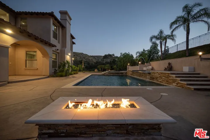 47 Buckskin Road, Bell Canyon, California 91307