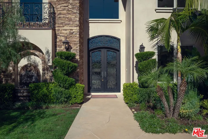 47 Buckskin Road, Bell Canyon, California 91307