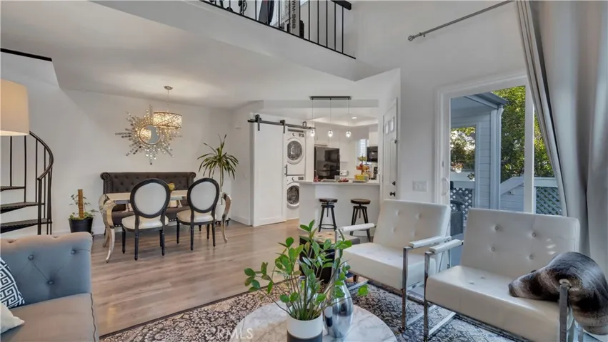 2 story ceilings