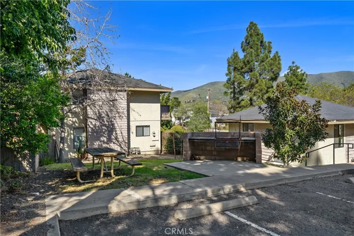 2975 Rockview Place 13, San Luis Obispo, California 93401
