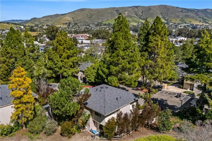 2975 Rockview Place 13, San Luis Obispo, California 93401