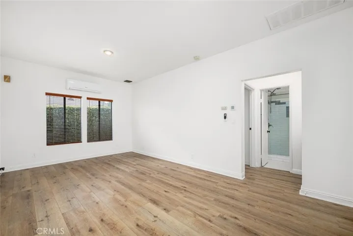 12101 Freeman, Hawthorne, California 90250
