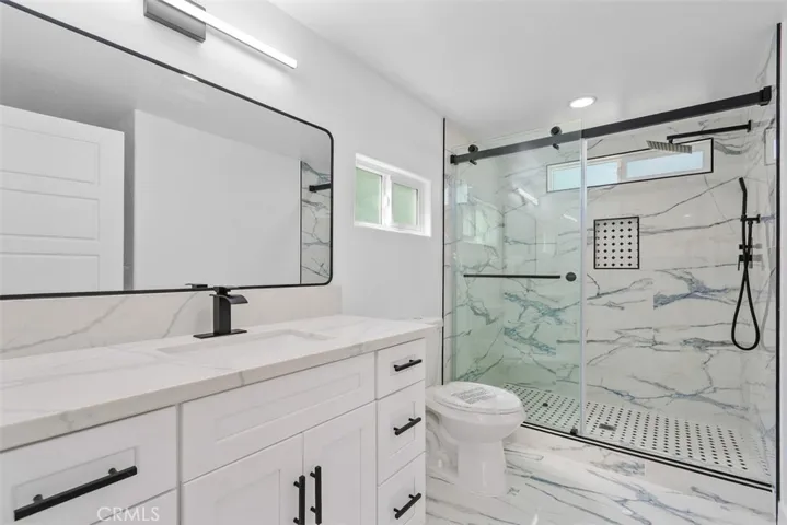 Main Suite Bathroom