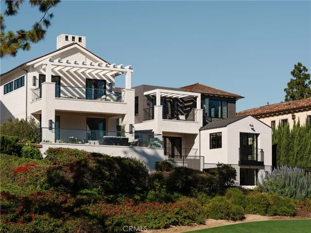 8 Cherry Hills Lane, Newport Beach, California 92660