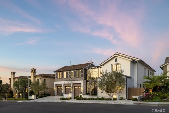 8 Cherry Hills Lane, Newport Beach, California 92660