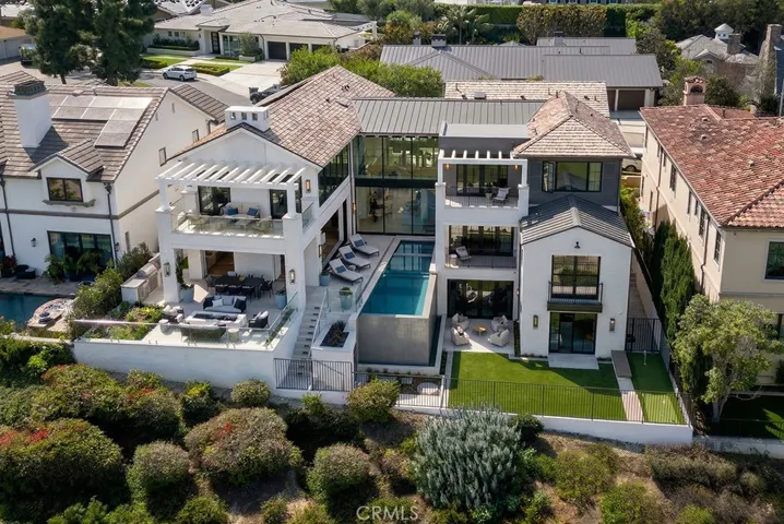 8 Cherry Hills Lane, Newport Beach, California 92660