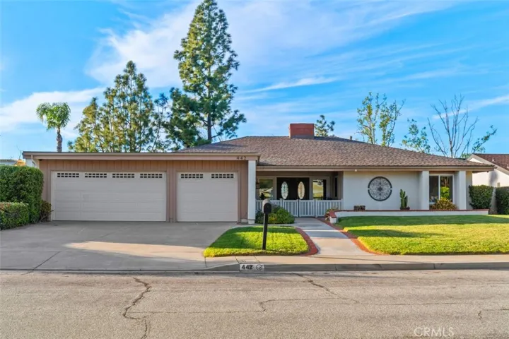 3-car garage & large driveway