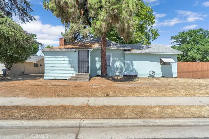 760 Sunnyside, Clovis, California 93611