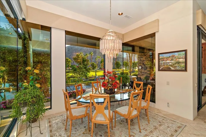 77655iroquoisdiningroom3