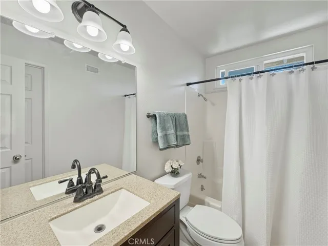 Full Bathroom, Upstairs