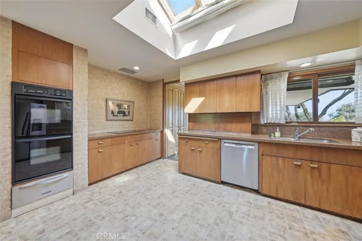 100 Saddleback, Rolling Hills, California 90274