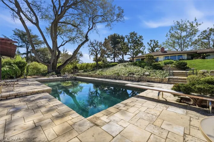 100 Saddleback, Rolling Hills, California 90274