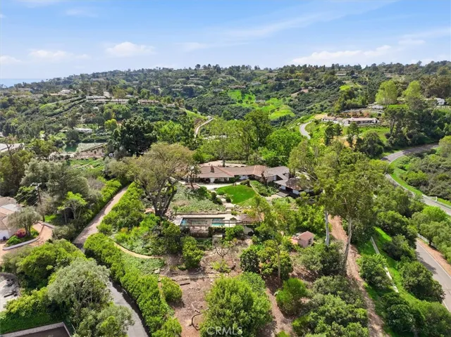4.3 Acres of usable land