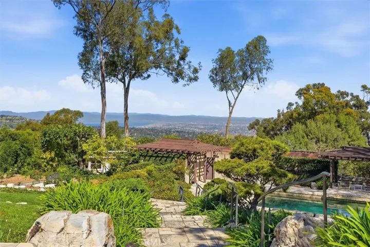 100 Saddleback, Rolling Hills, California 90274