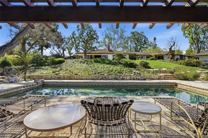 100 Saddleback, Rolling Hills, California 90274