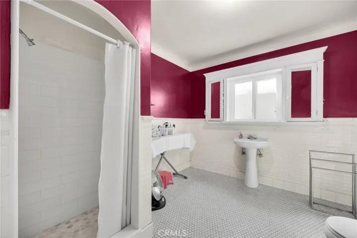 Upstairs bathroom