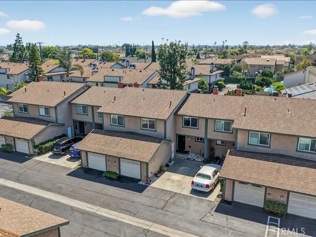 Located in a quiet well-maintained community