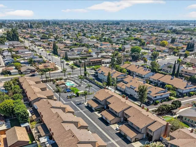 5442 Villa 4, Cypress, California 90630