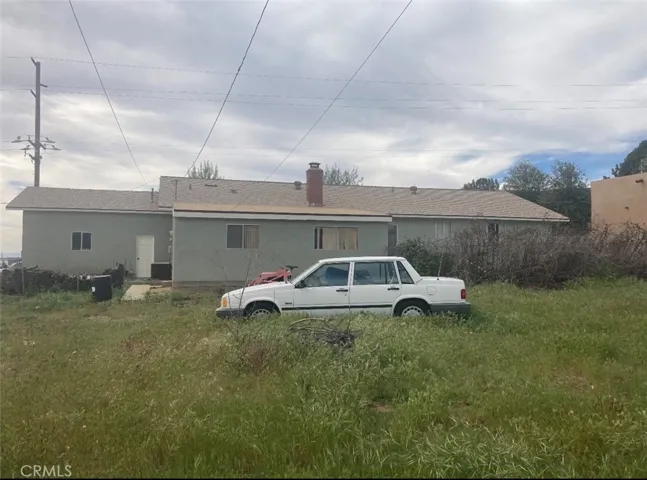 HOUSE BACK