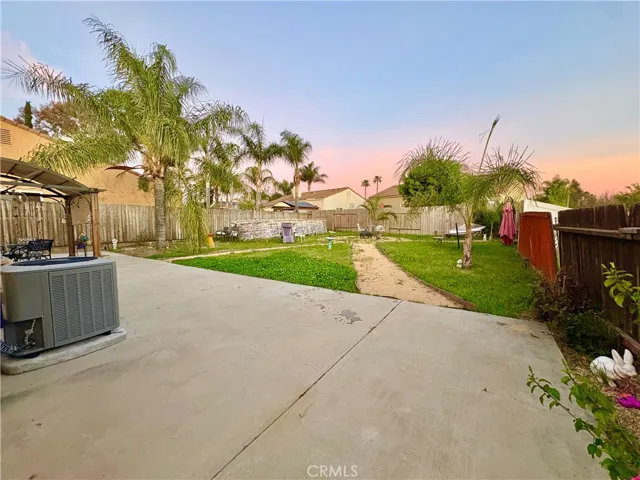 OVERSIZED BACK YARD ON CUL DE SAC