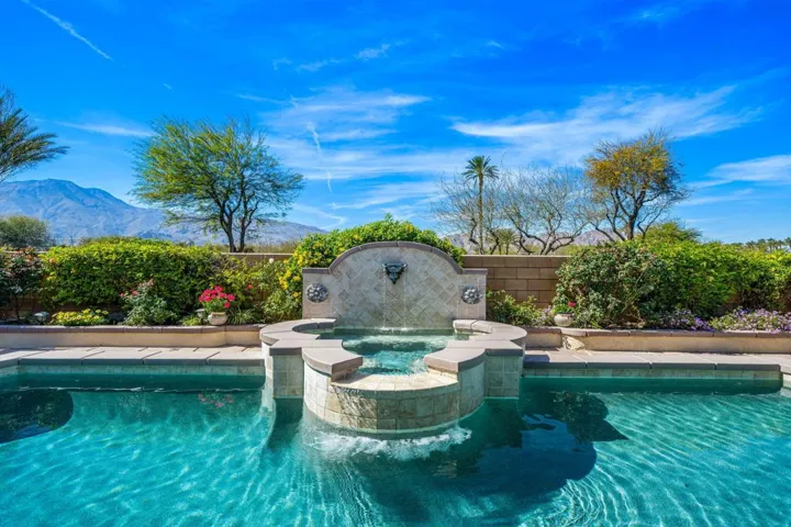33-web-or-mls-CBPaseo_OPMG_0226_033