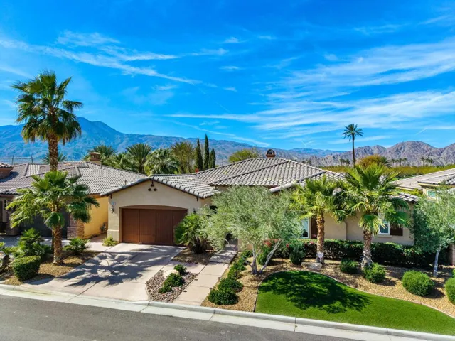 3-web-or-mls-CBPaseo_OPMG_0226_003