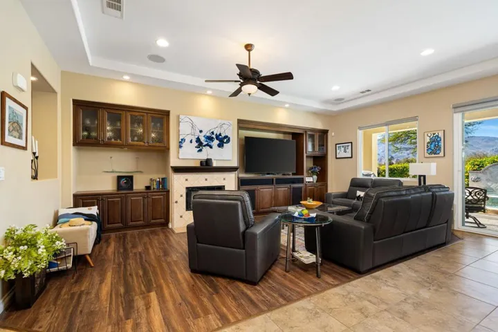 18-web-or-mls-CBPaseo_OPMG_0226_018