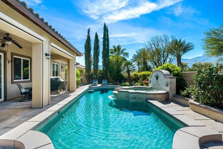 31-web-or-mls-CBPaseo_OPMG_0226_031