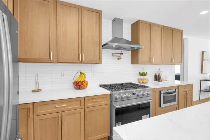 2430 Marber, Long Beach, California 90815