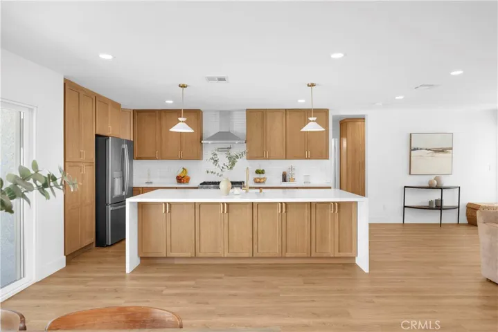 2430 Marber, Long Beach, California 90815