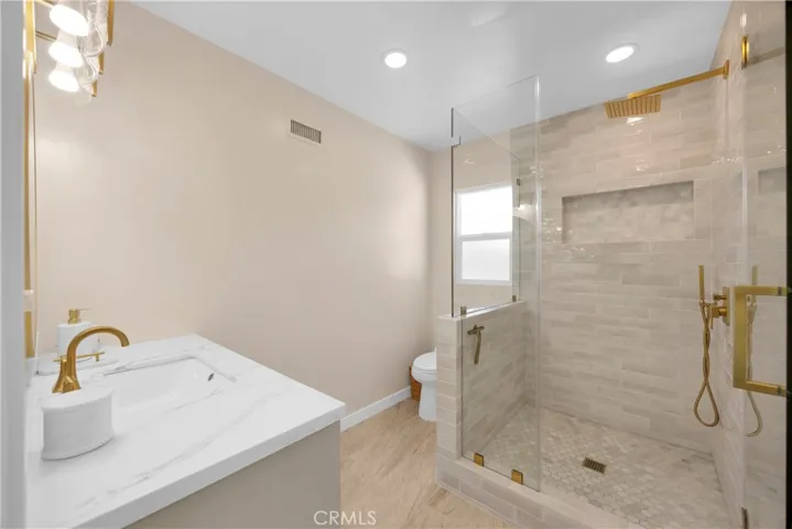 2430 Marber, Long Beach, California 90815