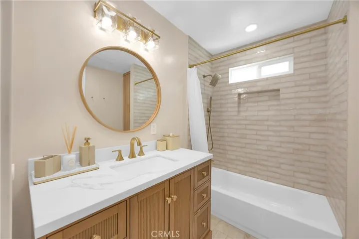 2430 Marber, Long Beach, California 90815