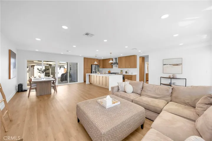 2430 Marber, Long Beach, California 90815