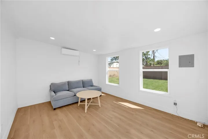 2430 Marber, Long Beach, California 90815