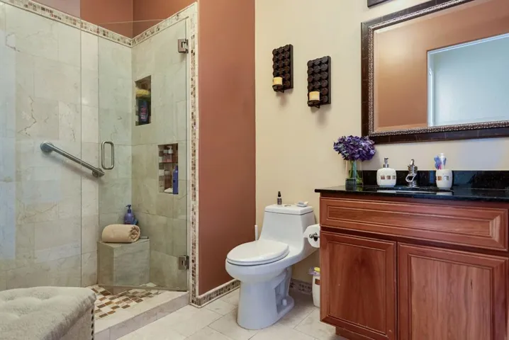 SR #5 Bath 1
