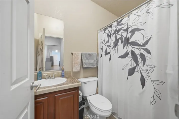 Residence 1 Guest Bathroom
