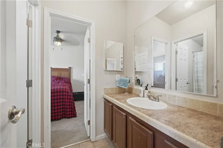Residence 1 jack-jill bathroom