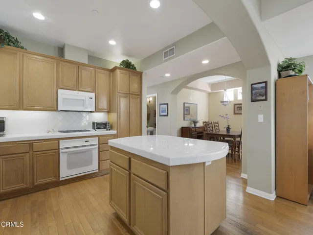 7101 Oso Ave #16, Winnetka -HsHProd-16