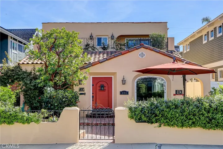 104 Saint Joseph Avenue, Long Beach, California 90803
