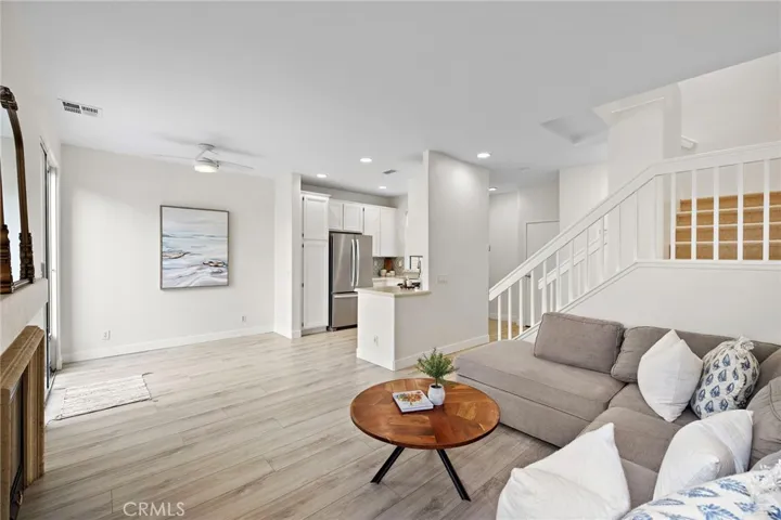 156 Seacountry Lane, Rancho Santa Margarita, California 92688