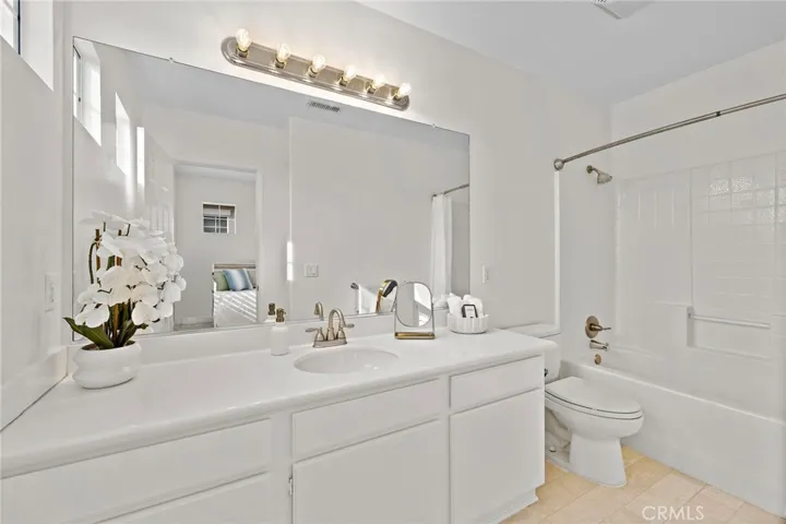 156 Seacountry Lane, Rancho Santa Margarita, California 92688