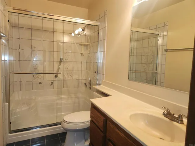 Upstairs Hall Bath