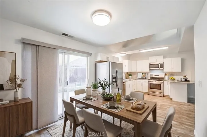 Virtually Staged Dining - Kitchen