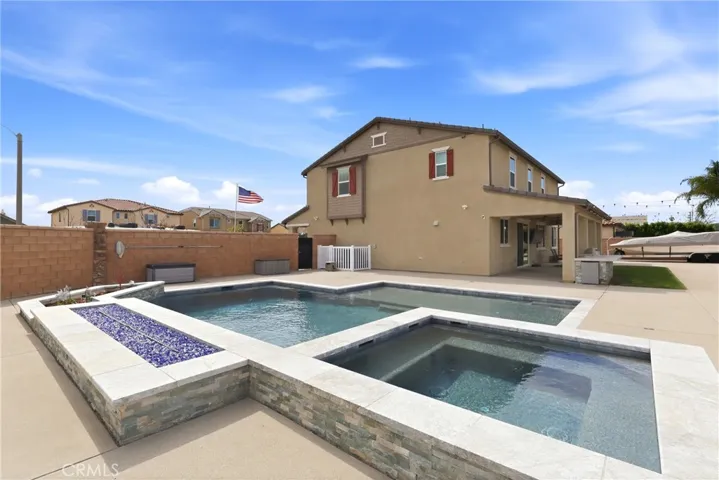 Pool/Spa with Firepit